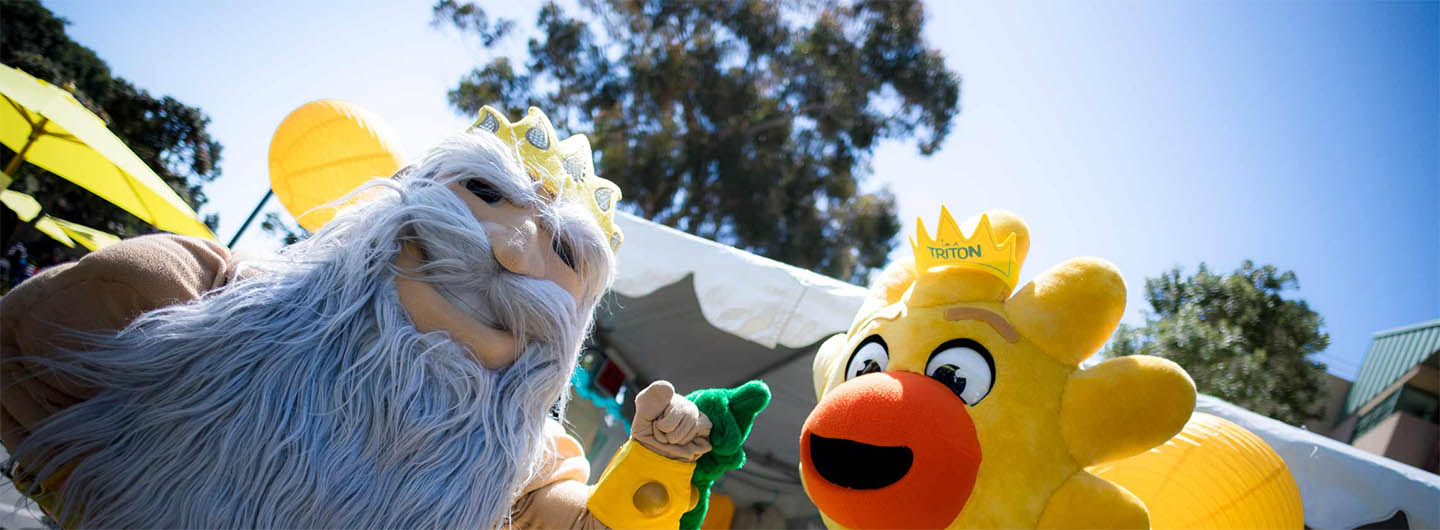 king triton and fluffy the sun god
